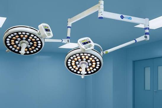 Surgical light rental in Therapy and support equipment category